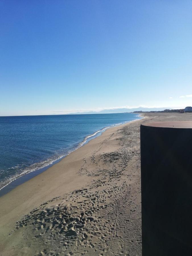 Le Carlton - Superbe Appartement - Acces Direct Plage - Terrasse Vue Mer Leucate Exterior foto